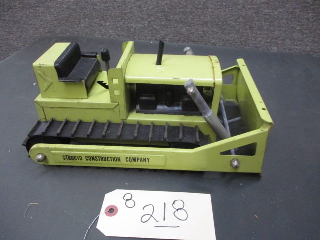 Structo Construction Co. Dozer: 12"W x 6"T x 7"