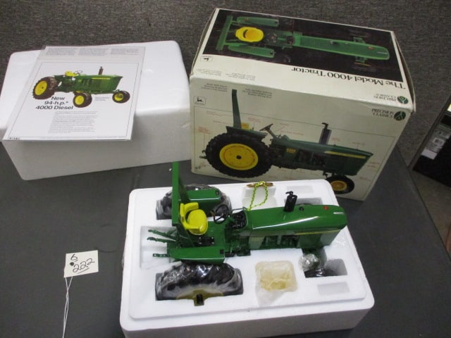 Precision John Deere 4000 Tractor - 2