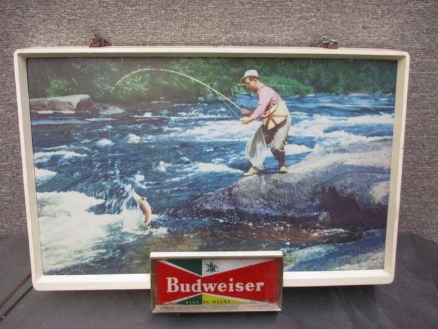 Lighted Budweiser Beer Sign - 2