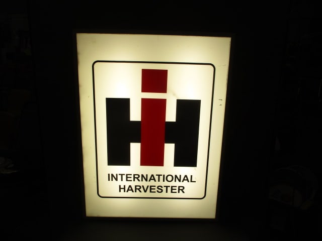 Lighted I/H Sign: 24"W x 32"T