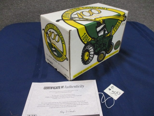 Ertl John Deere D Tractor - 2