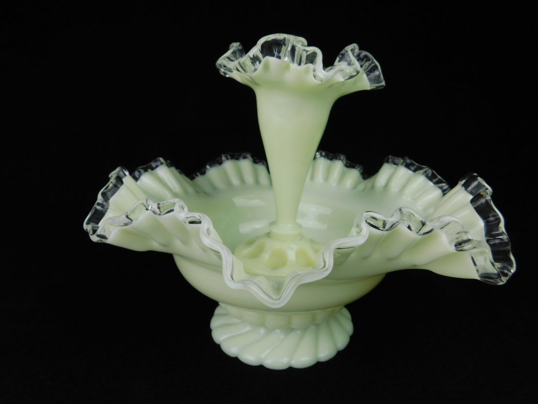 Fenton Epergne (1 of 3)