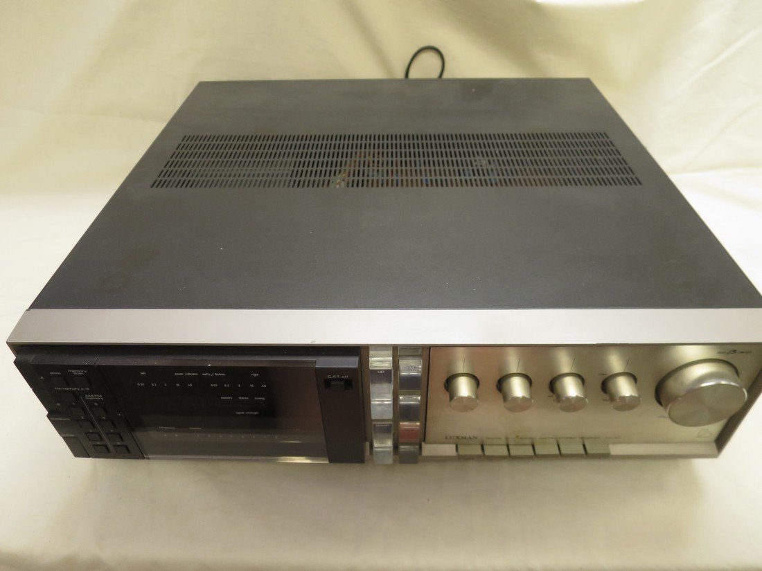 Luxman digital synthesized AM/FM stereo receiver.: Luxman digital synthesized AM/FM stereo receiver.
