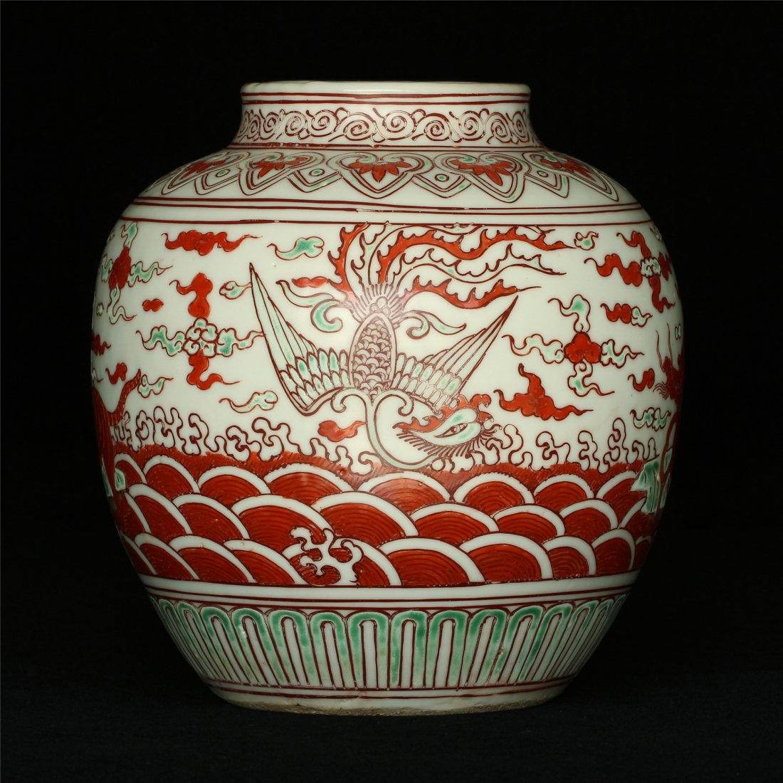 Color porcelain jar of Ming Dynasty WanLi mark.: Color porcelain jar of Ming Dynasty WanLi mark. Measure(inch), Height: 6-1/2 , Diameter: 6-1/4 .