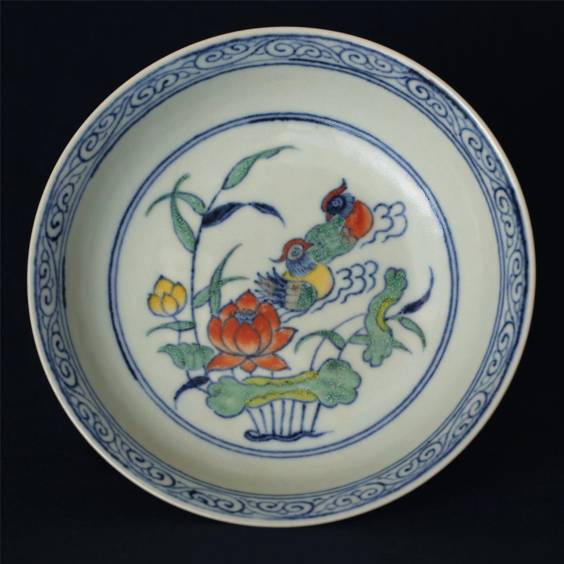 Doucai porcelain plate of Ming Dynasty XuanDe mark. (1 of 10)