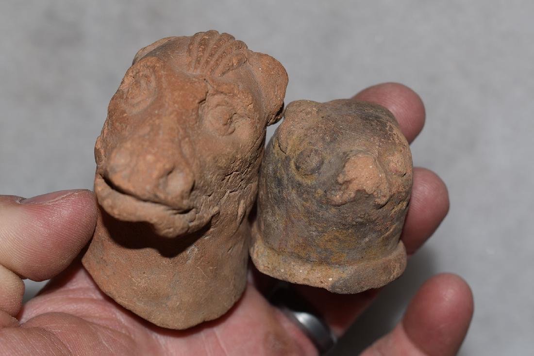 2 Pottery Effigies, Central America, Largest 2.1/4”: 2 Pottery Effigies, Central America, Largest 2.1/4”