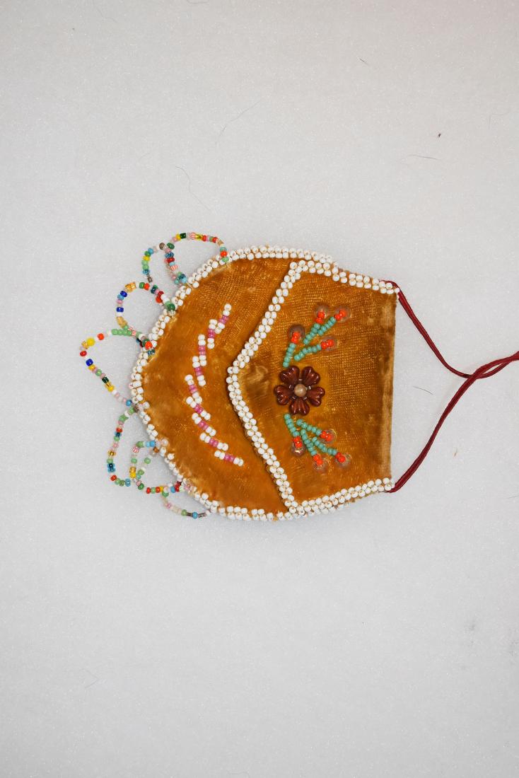 Beaded Possibles Bag, East Coast, 3.1/4” tall 20th (1 of 2)