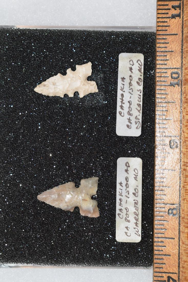 Lot of 2 Cahokia Points, MO (1 of 1)