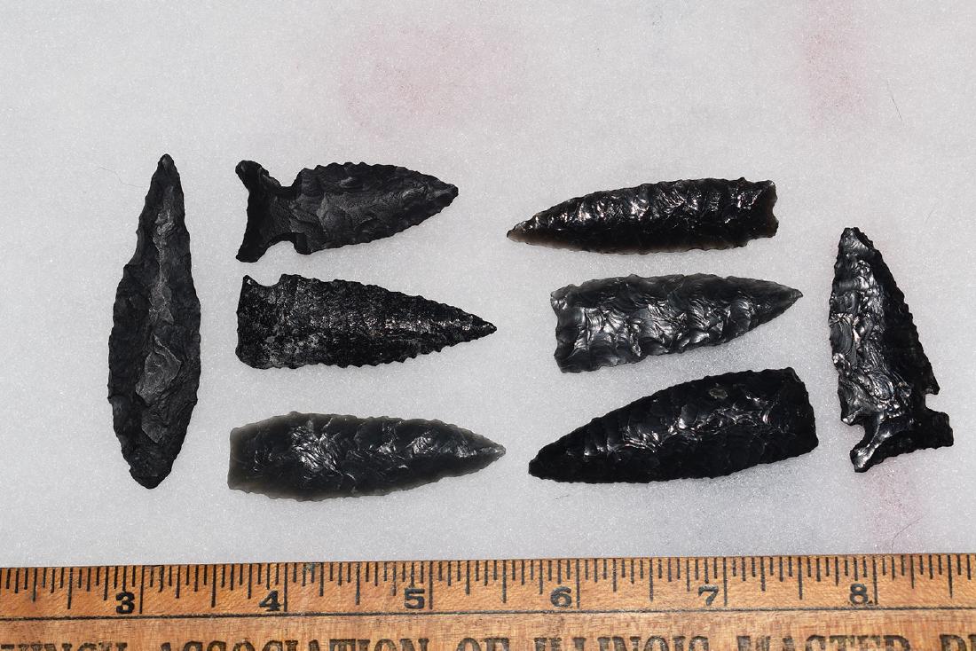 8 California Obsidian Arrowheads: 8 California Obsidian Arrowheads