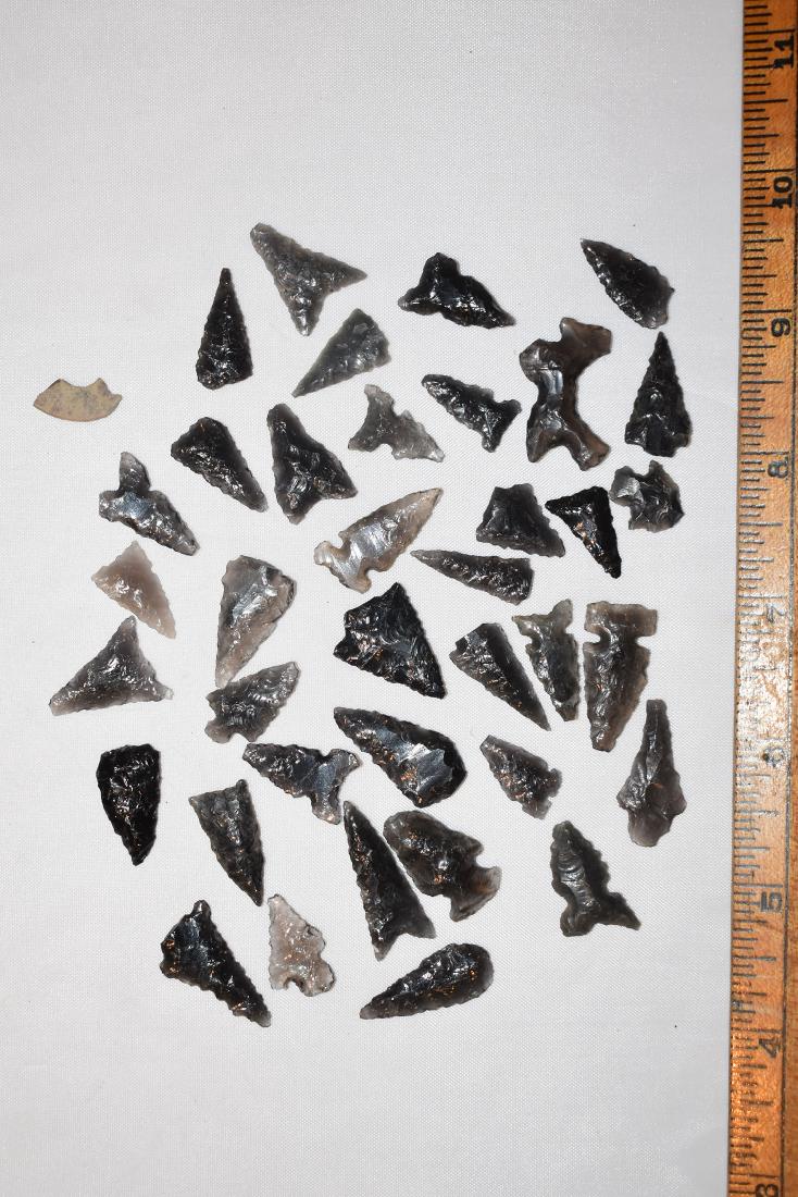 Lot of Arrowheads, from California, Obsidian (1 of 1)