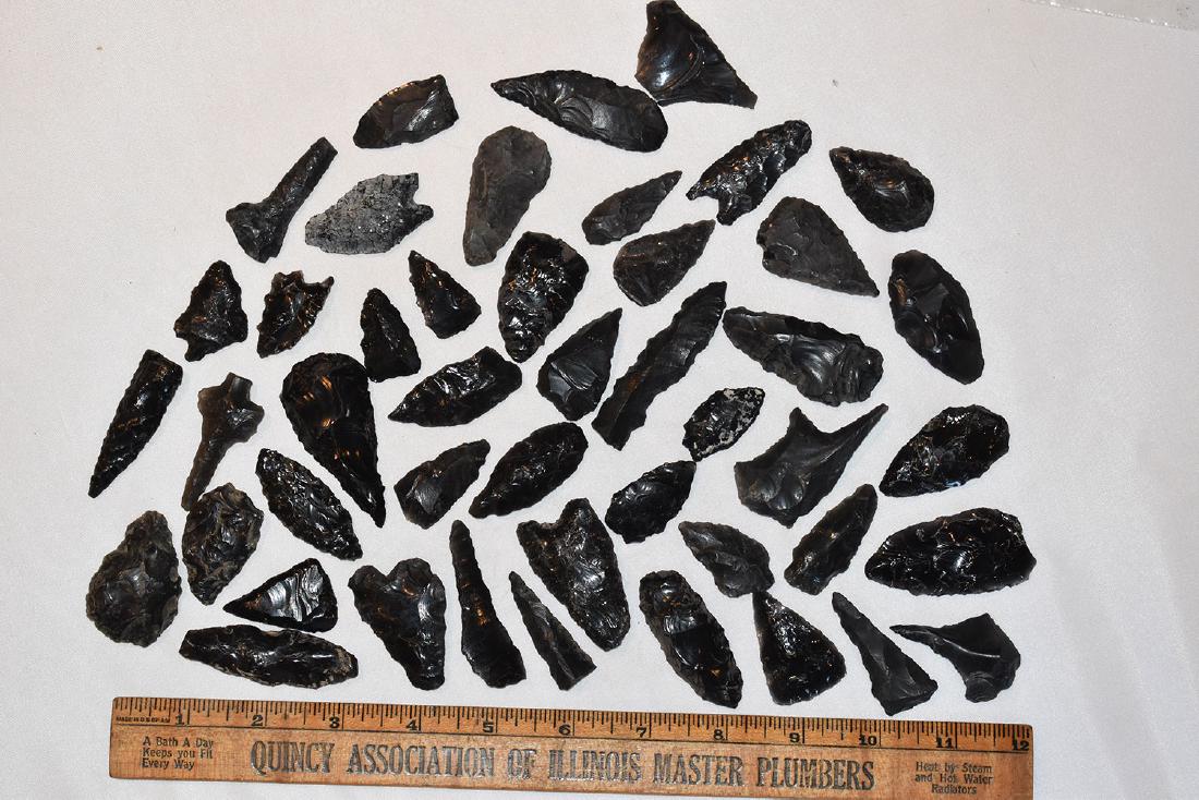 Nice lot of California obsidian arrowheads, couple (1 of 1)