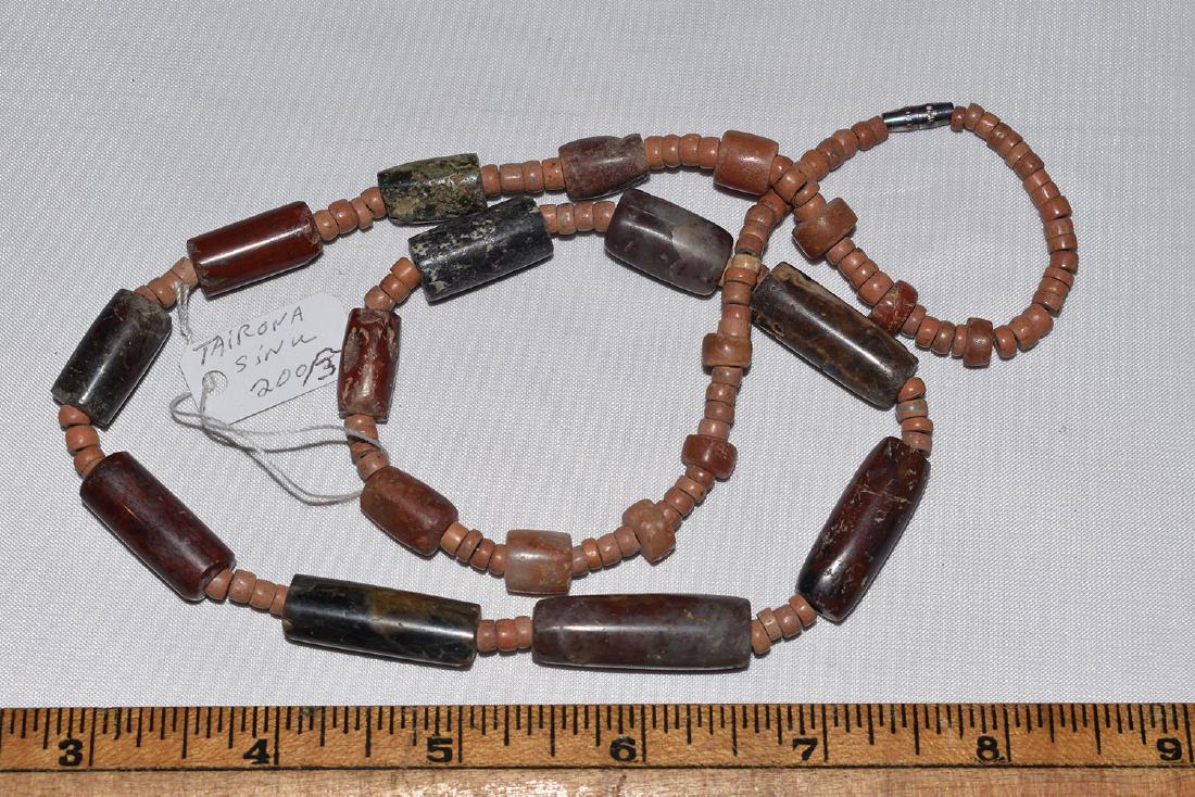 Early Prehistoric Bead Necklace, Quartz, Tairona (1 of 1)