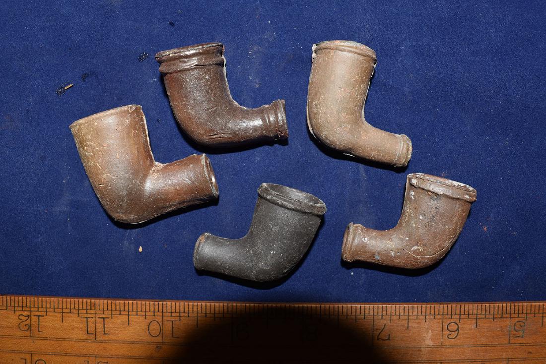 Lot of 5 old Clay Trade Pipes (1 of 2)
