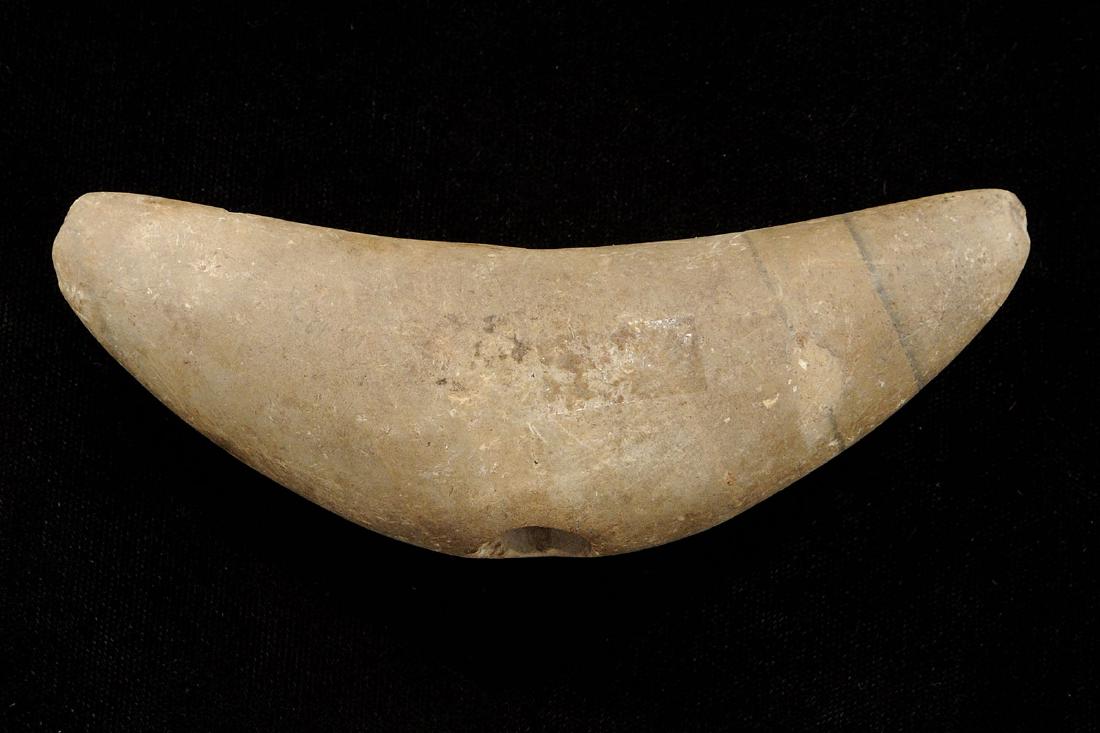 4.5 inches Curved Pick Bannerstone, Knox Co IN, Motley: 4.5 inches Curved Pick Bannerstone, Knox Co IN, Motley COA, Ex Brian Wrage, Vernon Tubbs, Dennis Taylor