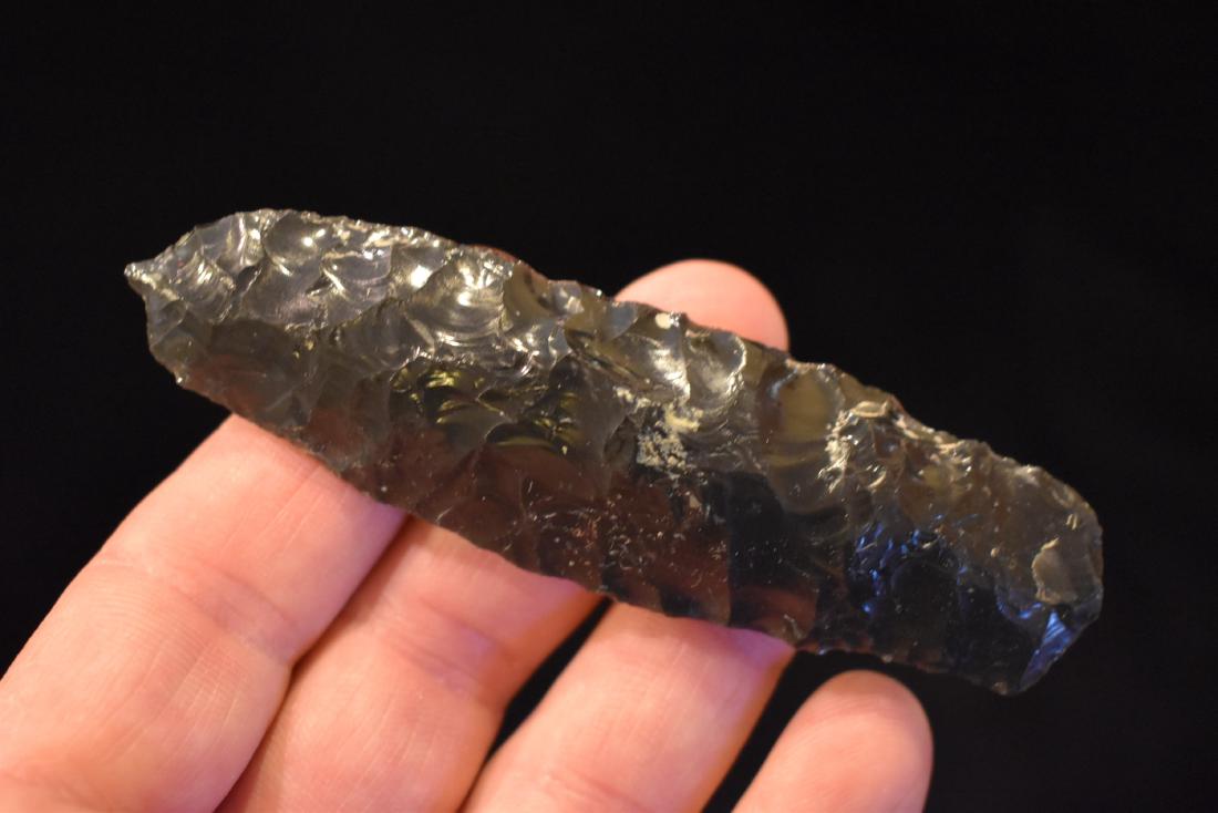 3.3/4" Obsidian lanceolate point, Oregon: 3.3/4" Obsidian lanceolate point, Oregon
