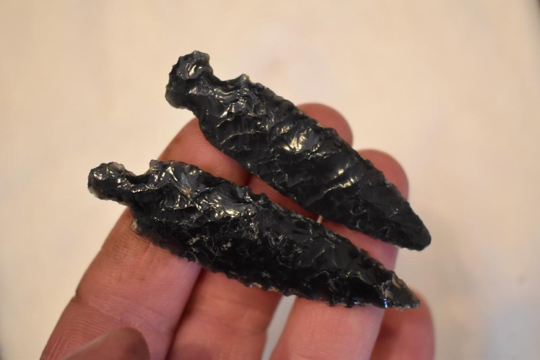 2 Obsidian Points, Modoc Co California: 2 Obsidian Points, Modoc Co California
