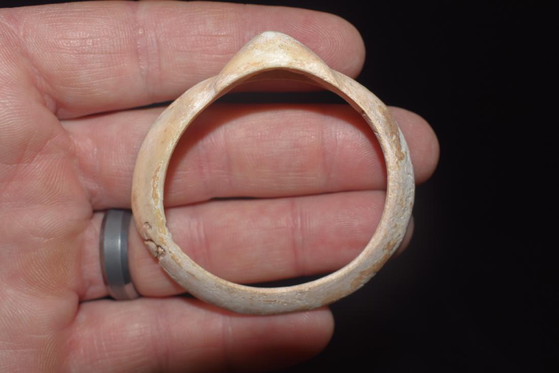 2 1/4" Shell Bracelet, Hohokam, Sedona Arizona Area, Ex (1 of 4)