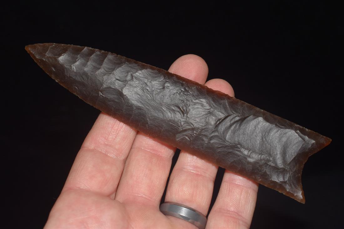 5 1/2" Knife River Flint Clovis (1 of 3)