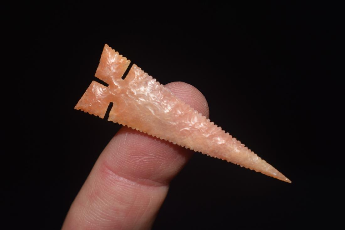 2" Extra Fine Western Arrowhead (1 of 2)