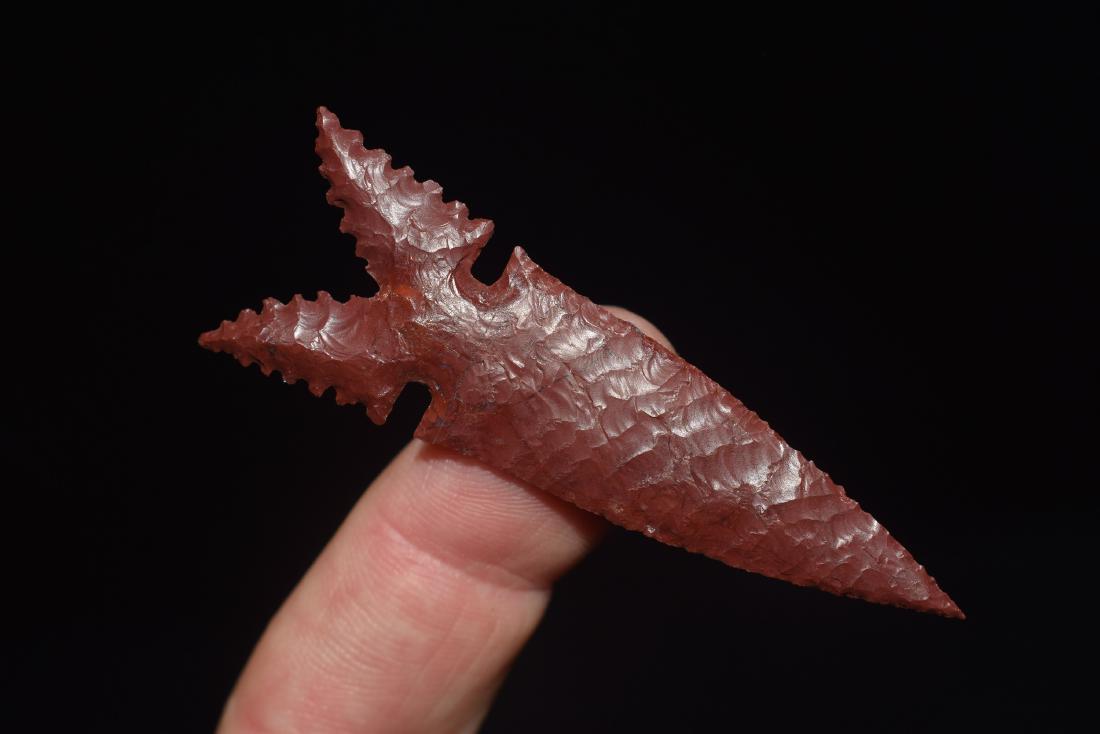 2 1/2" Extra Fine Western Arrowhead (1 of 2)