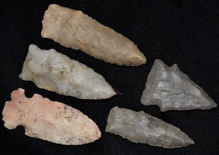 5 Arrowheads, found by Jack Baker, Wayne Co, IL (1 of 8)