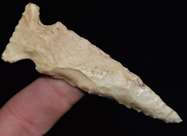 3 1/2" Heavily Beveled Point, found by Jack Baker, (1 of 8)