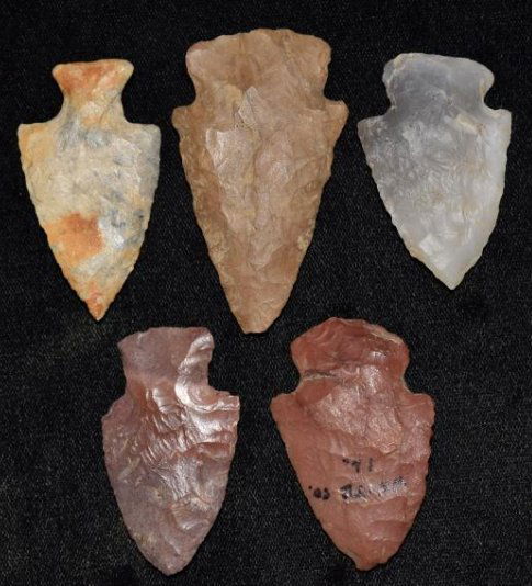 Lotof 5 Colorful Arrowheads, found by Jack Baker, Wayne (1 of 5)