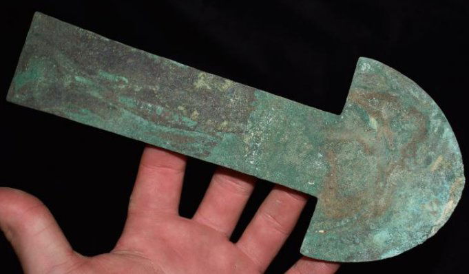 9 5/8" Long very fine Copper Inca Tumi Knife, Ex Tom (1 of 7)