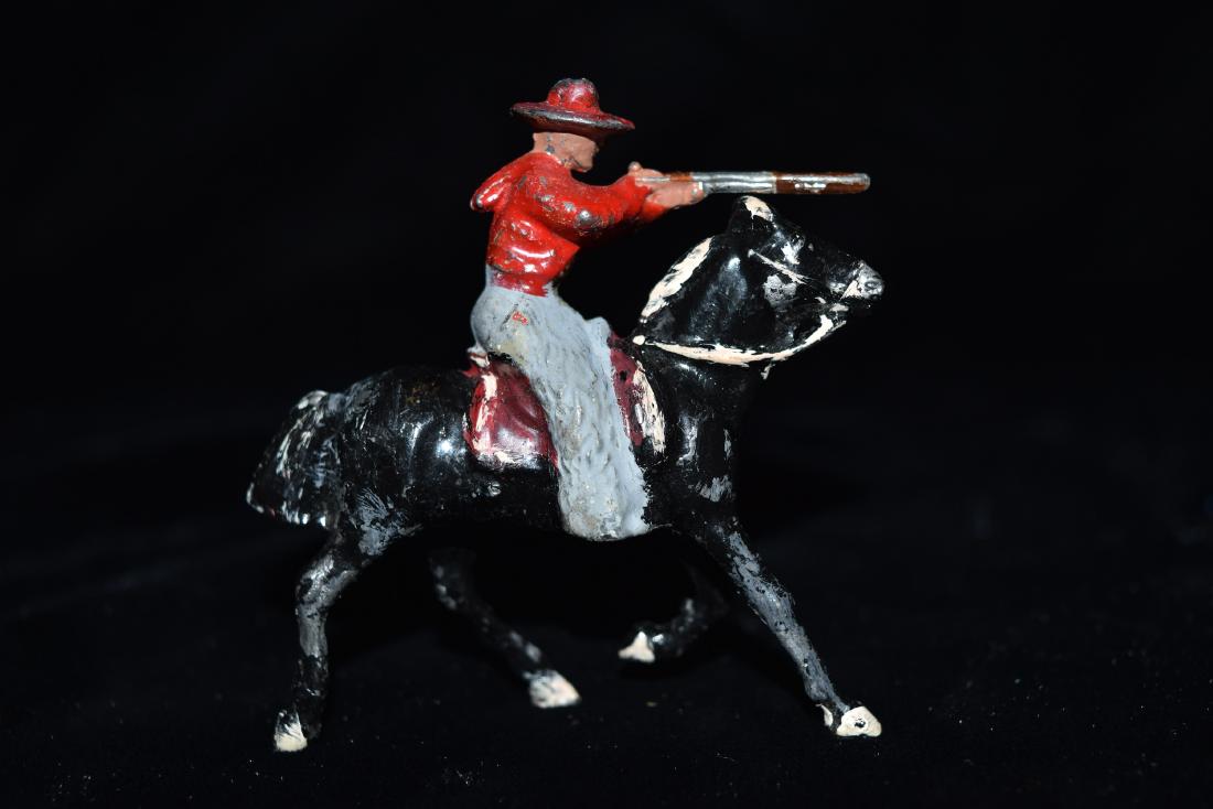 Lead/Tin Cowboy on Horse Toy England WWI Era (1 of 6)