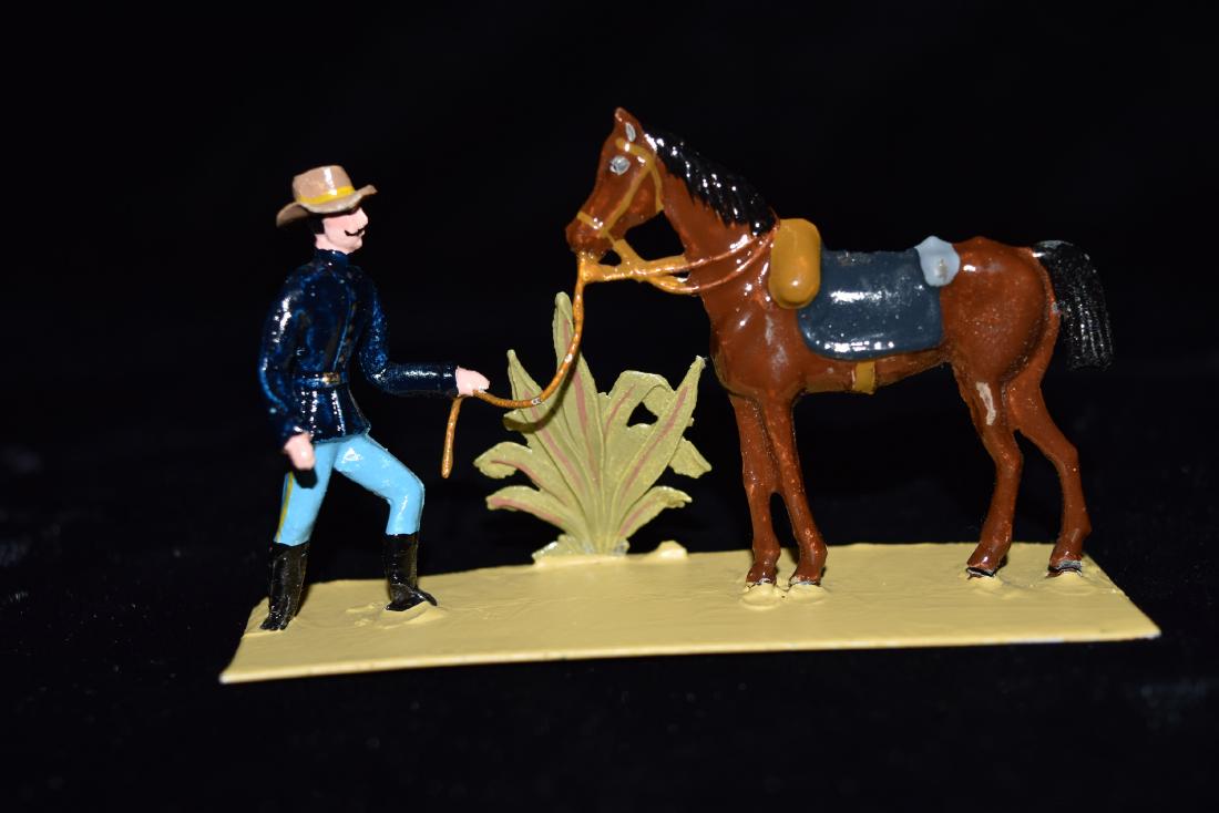 Lead/Tin US Army Union Cavalry Soldier with Horse Toy (1 of 6)