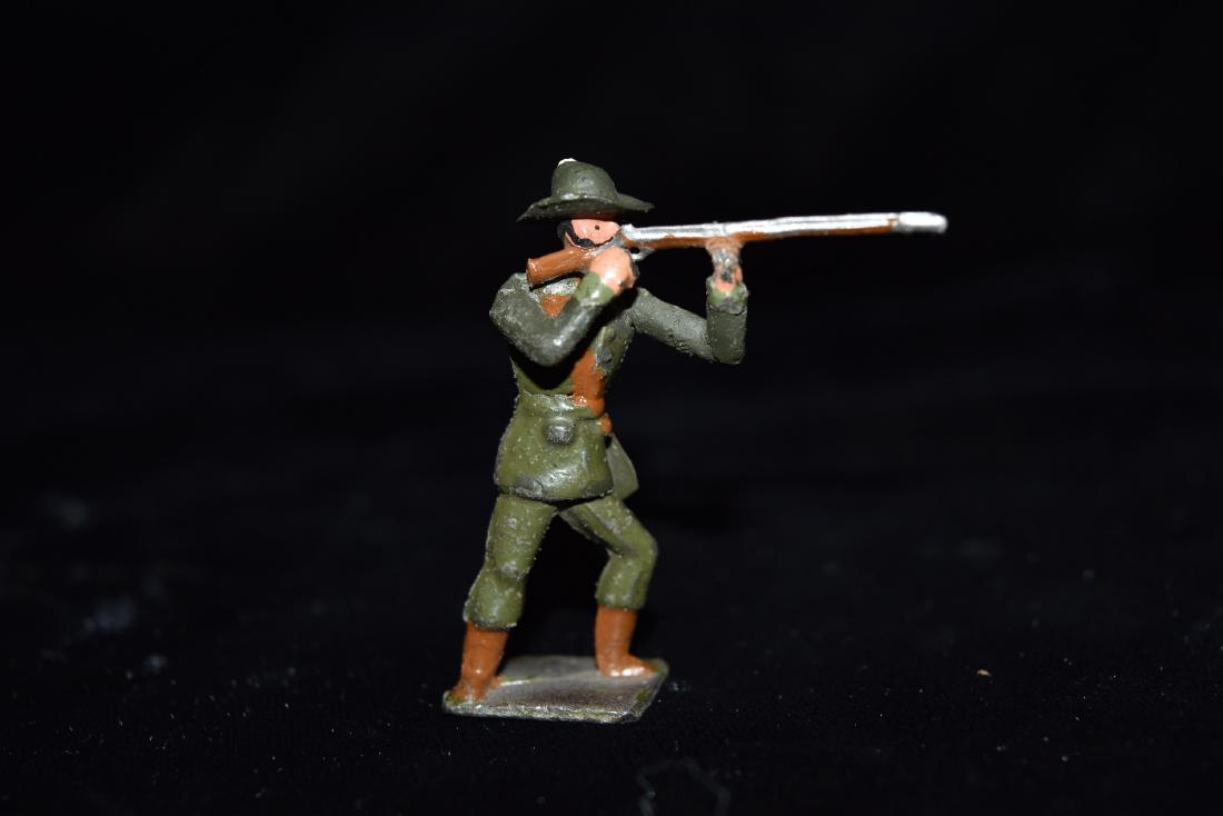 Lead/Tin US WWI US Army Cavalry Soldier with Rifle Toy: Lead/Tin US WWI US Army Cavalry Soldier with Rifle Toy European Early 20th Century
