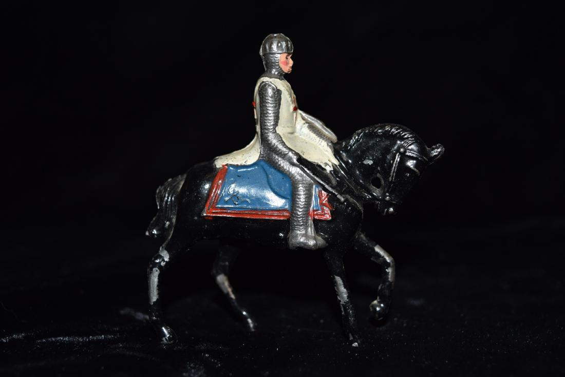 Lead/Tin Medieval Knight on Horse Toy European Early: Lead/Tin Medieval Knight on Horse Toy European Early 20th Century