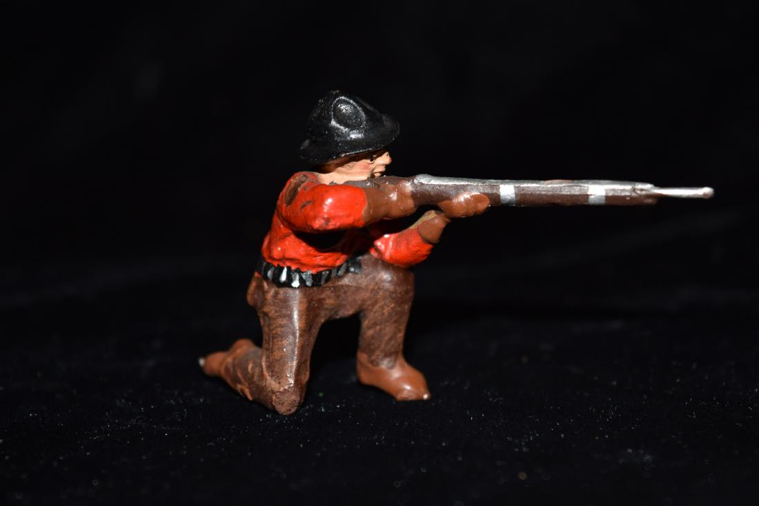 Elastolin Cowboy Kneeling Shooting Rifle Toy Germany: Elastolin Cowboy Kneeling Shooting Rifle Toy Germany Early 20th Century