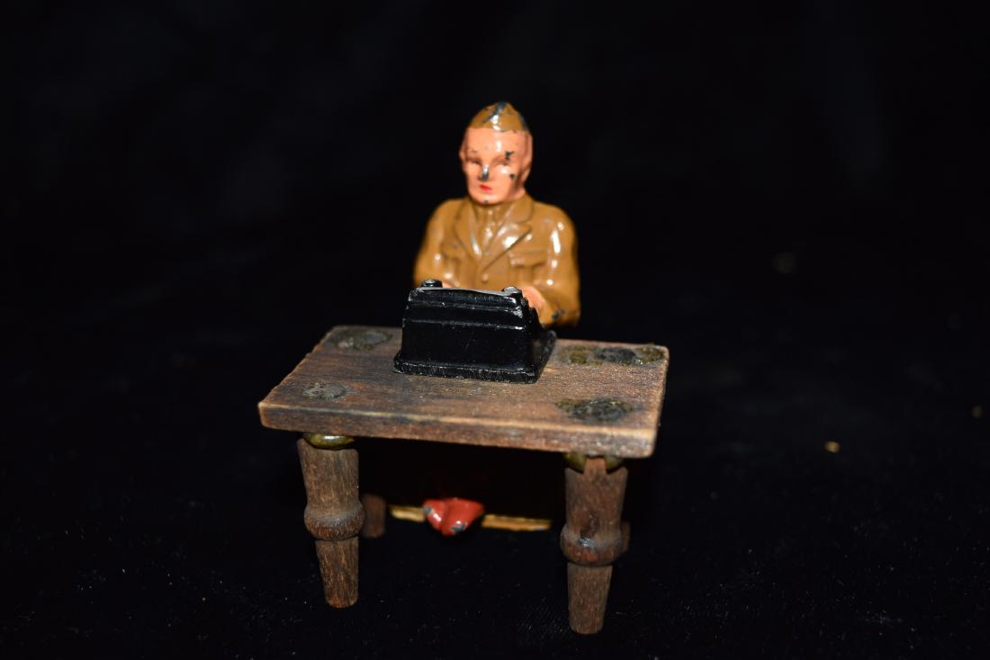 Barclay Diecast Soldier Sitting at Table with (1 of 7)