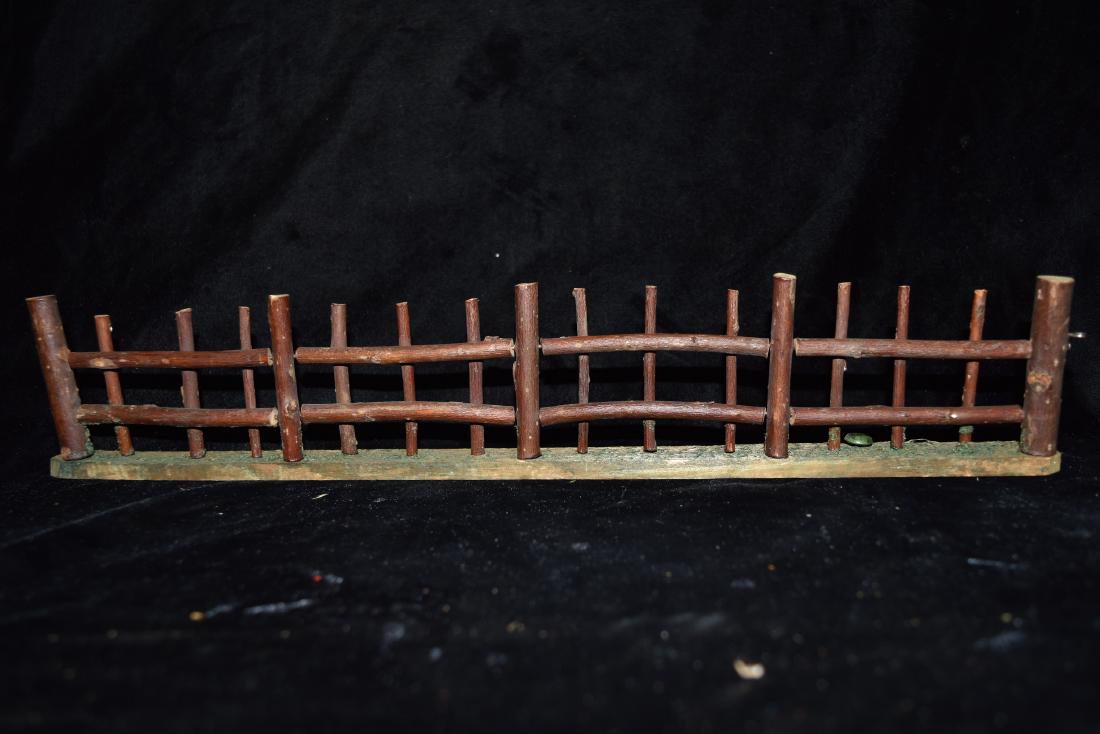 Wood Log Model Fence Section with Gate and Frame Toy (1 of 11)