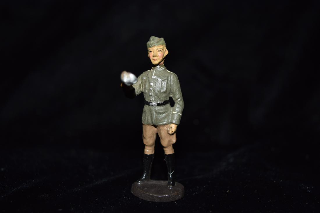 Elastolin WWII German Soldier with Spoon Toy Germany (1 of 6)