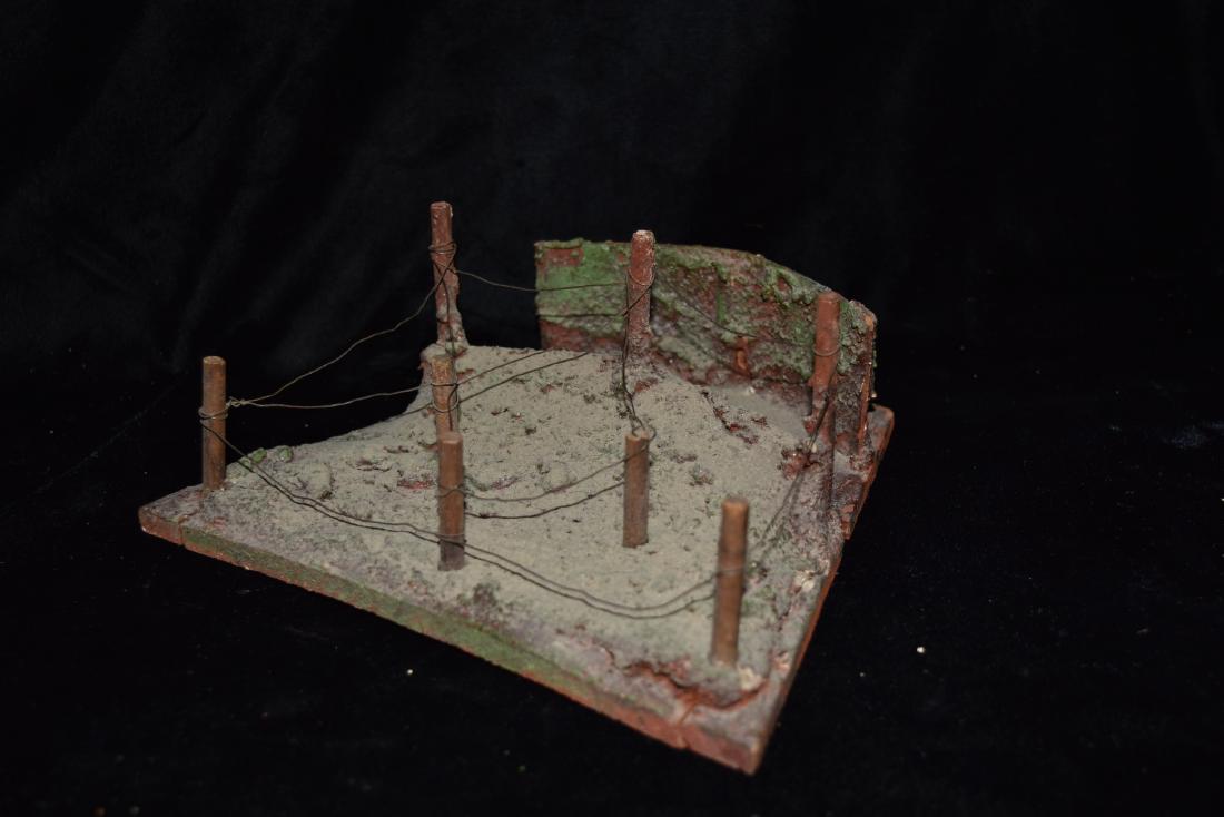 Wood Base War Trench and Barbed Wire Model Section Toy (1 of 8)
