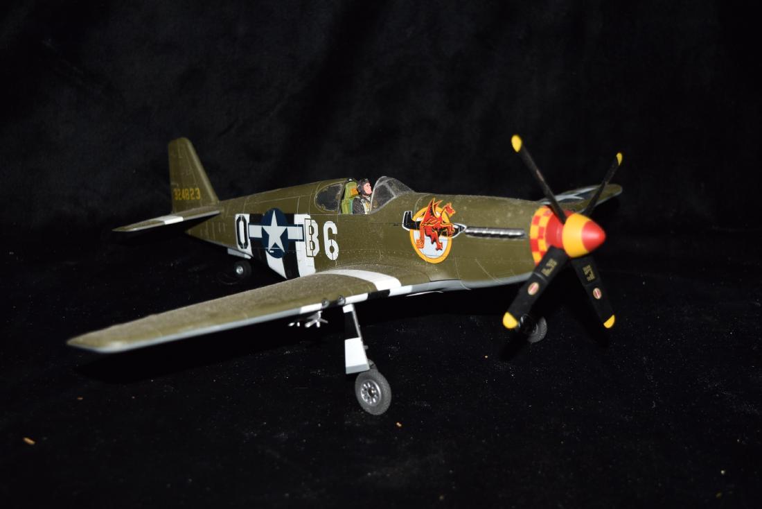 Plastic P-57 Mustang Plane Model Toy (1 of 9)