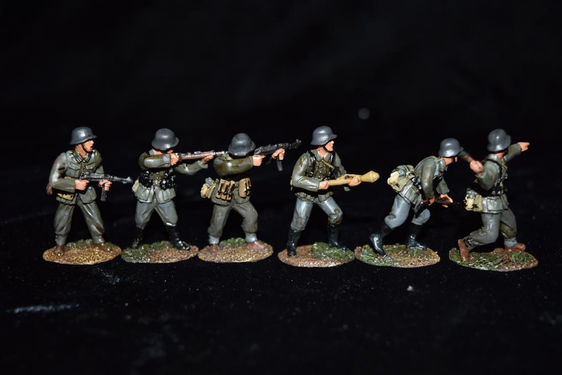 Corgi Forward March WWII German Infantry Set 1944 6 (1 of 11)