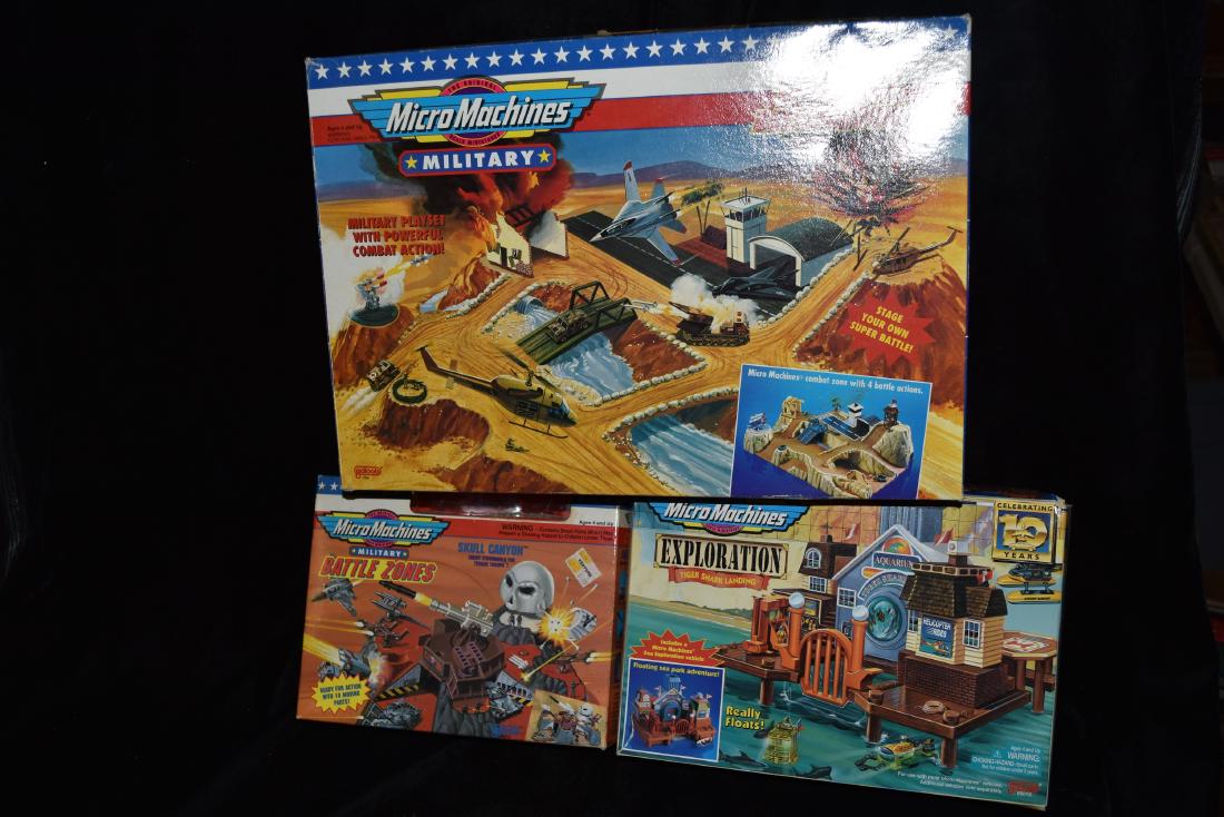 Lot of 4 Micro Machines Plastic Military Toy Sets in (1 of 14)