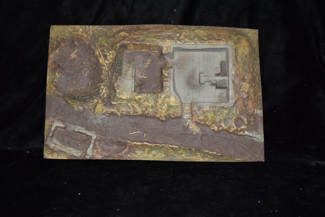 Thin Plastic War Model Landscape Toy Good Condition (1 of 6)