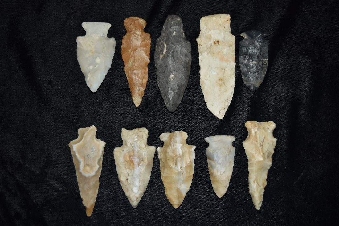Lot of 10 Arrowheads, Some nicer Midwest Examples, (1 of 3)