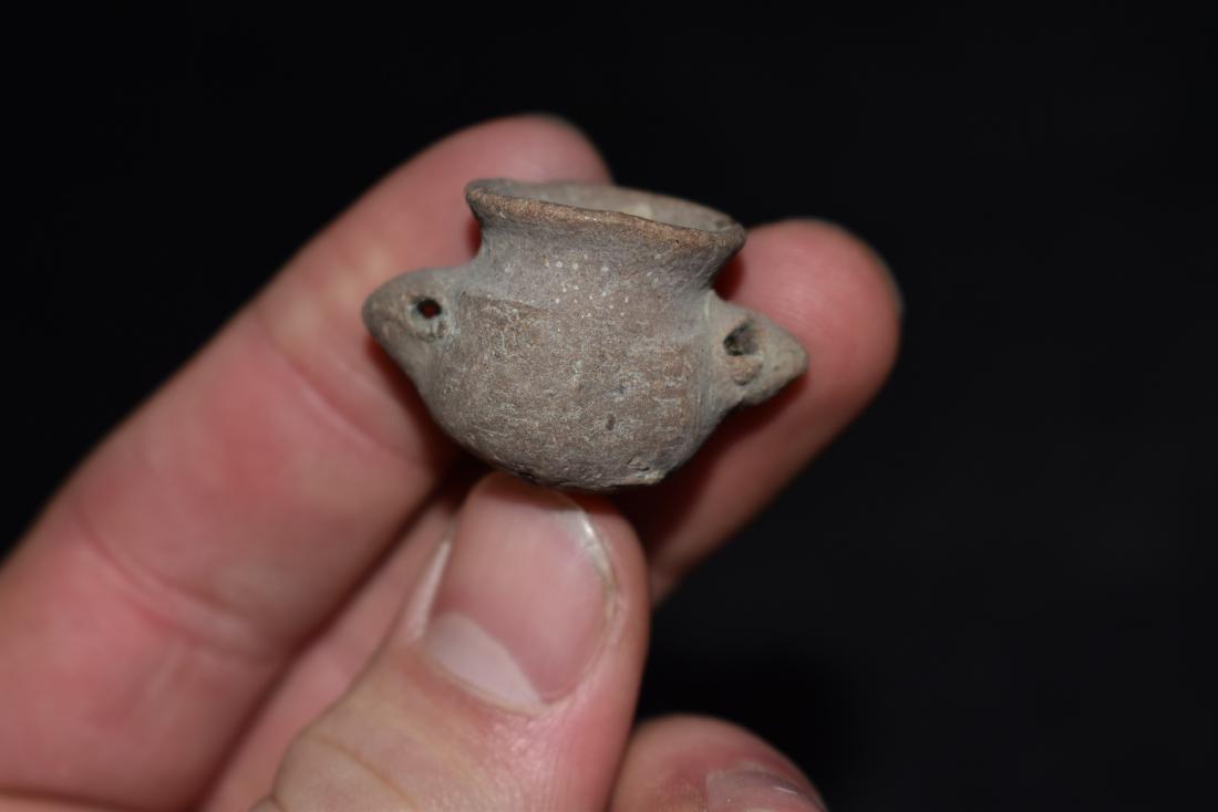 Miniature Pre Columbian Effigy Pot 7/8" Wide, 1 3/8" (1 of 6)