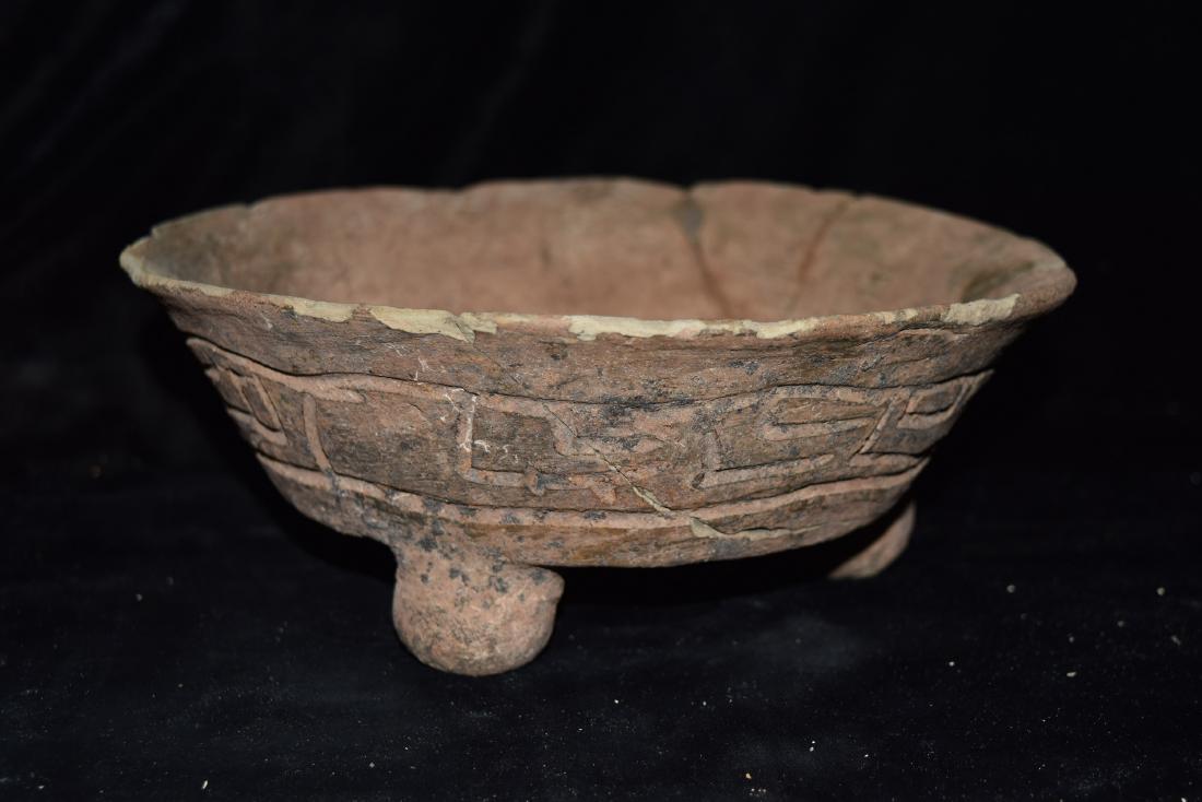 Pre Columbian Tri Pod, Engraved on the outsides, Broken (1 of 10)