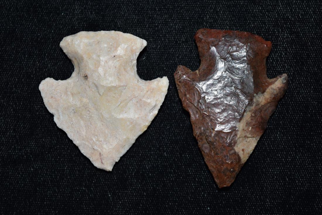2 Hopewell Snyder Points, largest 1 7/8" x 1 3/4" ex: 2 Hopewell Snyder Points, largest 1 7/8" x 1 3/4" ex Ryan Stone, MO