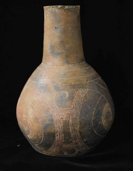 8 1/2" x 5 1/2" Engraved Caddo Water Bottle, Solid (1 of 13)