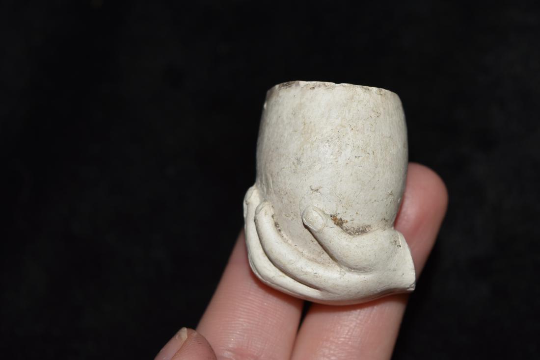 1 3/4" 1700-1800 Large bowl with hand, historic pipe (1 of 4)