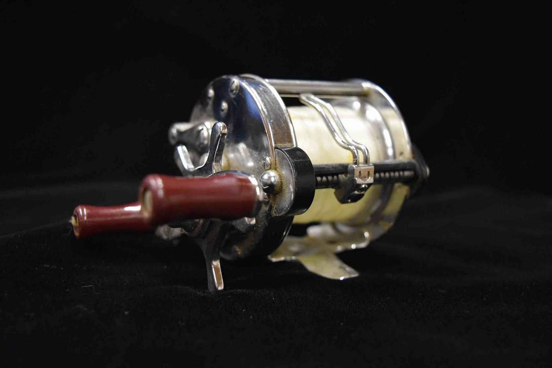 Antique Pflueger Rocket Fishing Reel: Antique Pflueger Rocket Fishing Reel