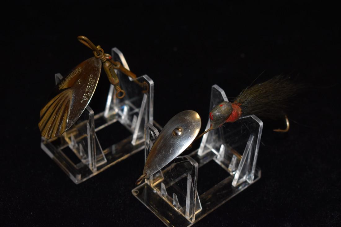 Antique Fishing Lure: Antique Fishing Lure