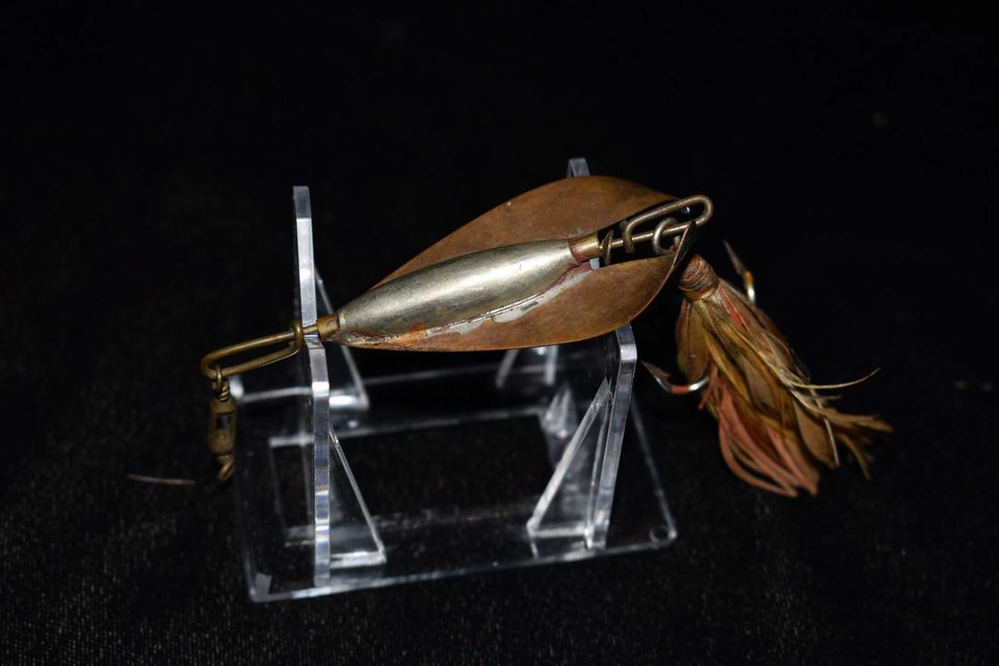 Antique Fishing Lure: Antique Fishing Lure